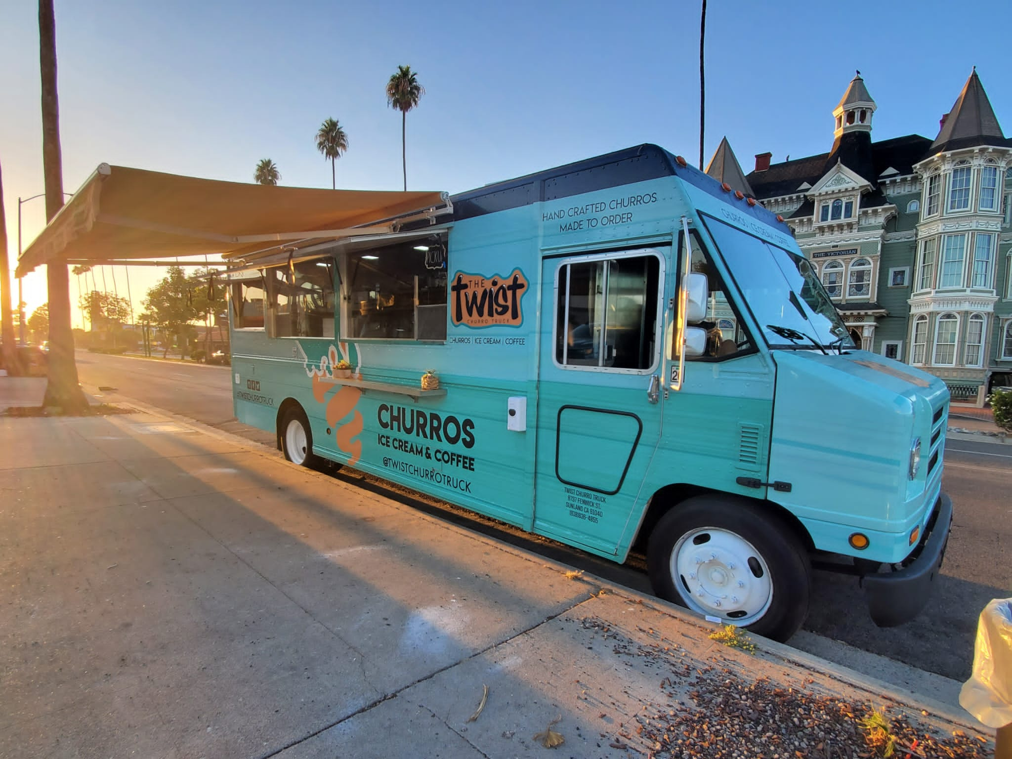 The twist churro blue food truck